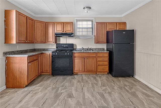 603 Hazel St, West Mifflin, PA 15122