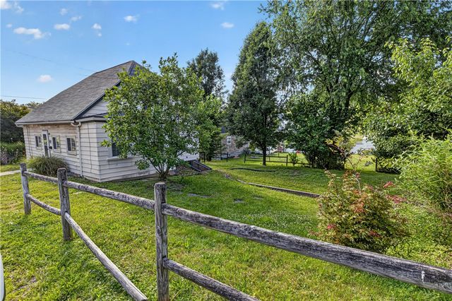 603 Hazel St, West Mifflin, PA 15122