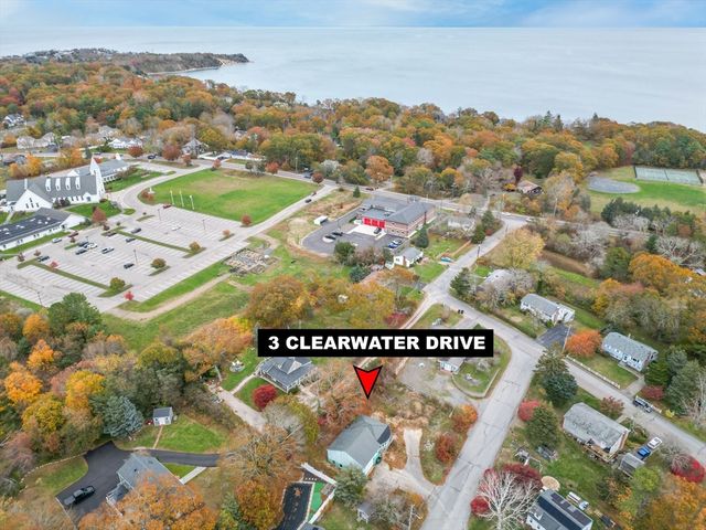 3 Clearwater Dr, Plymouth, MA 02360