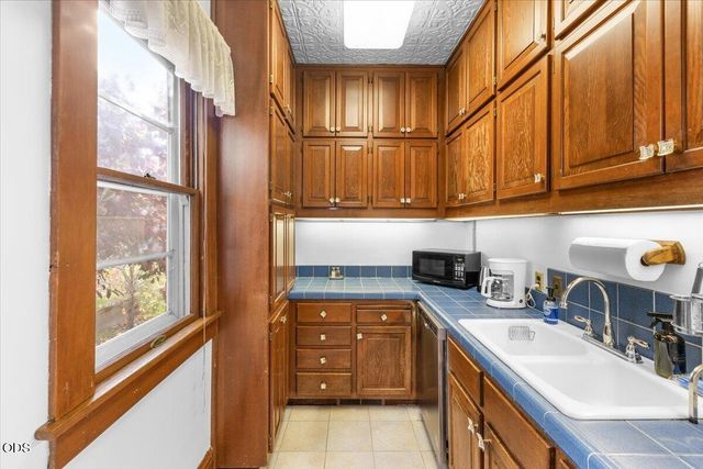 139 SW I Street, Grants Pass, OR 97526