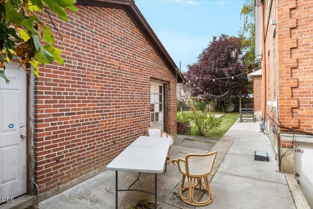 139 SW I Street, Grants Pass, OR 97526