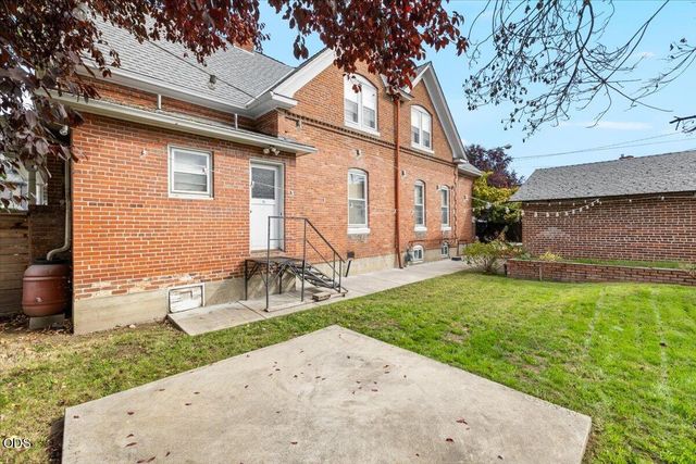 139 SW I Street, Grants Pass, OR 97526