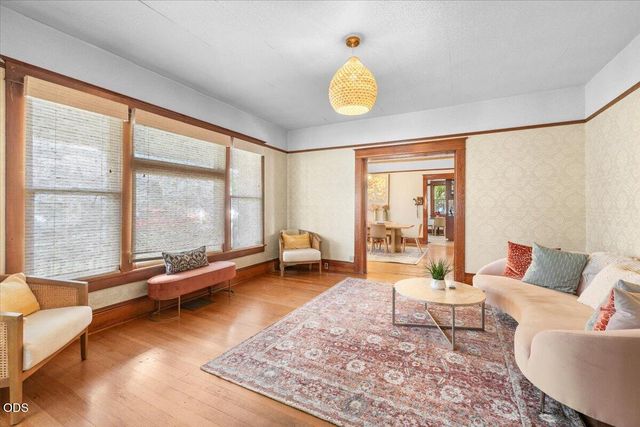 139 SW I Street, Grants Pass, OR 97526