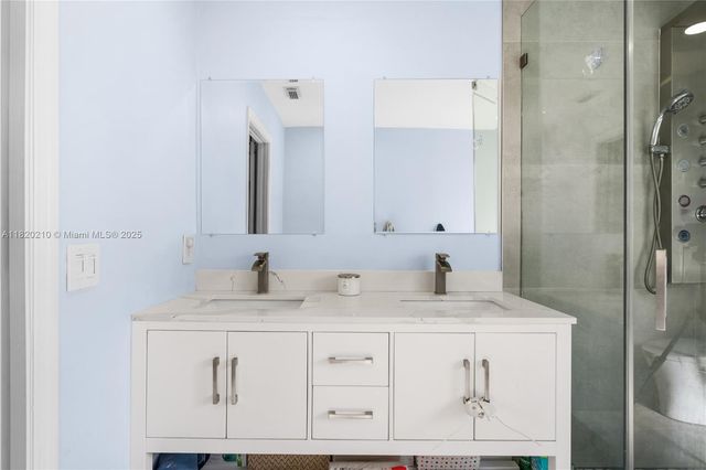 14848 SW 181st Ter, Miami, FL 33187