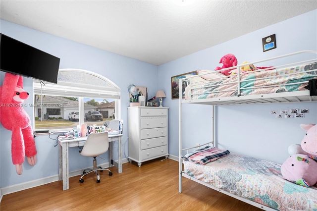 14848 SW 181st Ter, Miami, FL 33187