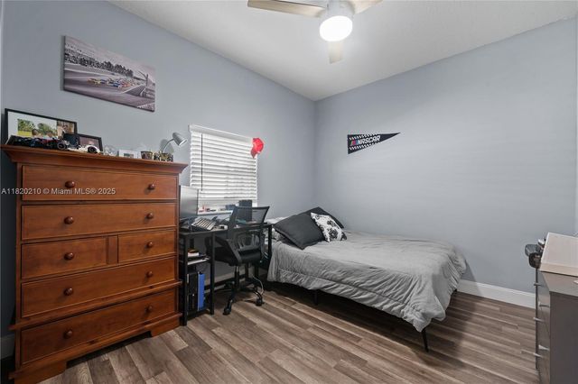 14848 SW 181st Ter, Miami, FL 33187