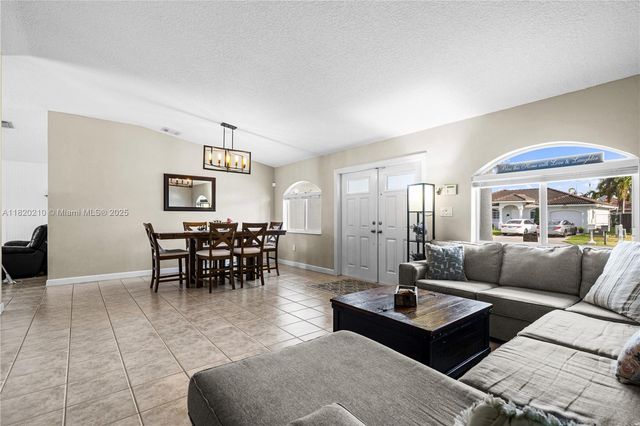 14848 SW 181st Ter, Miami, FL 33187