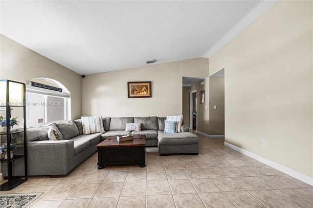 14848 SW 181st Ter, Miami, FL 33187