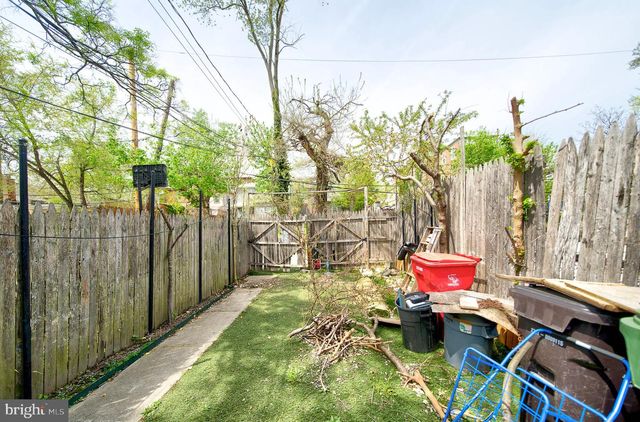 809 GREEN ST, Norristown, PA 19401