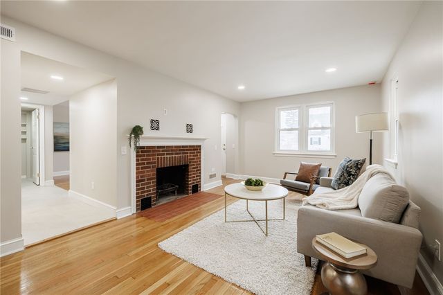 122 Astor Drive, Brighton, NY 14610