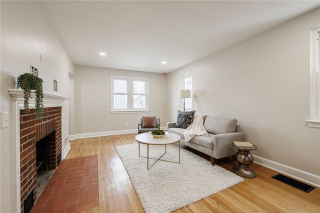 122 Astor Drive, Brighton, NY 14610