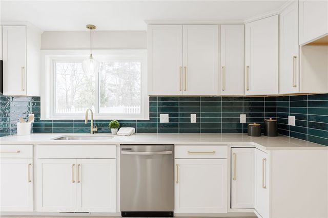 122 Astor Drive, Brighton, NY 14610