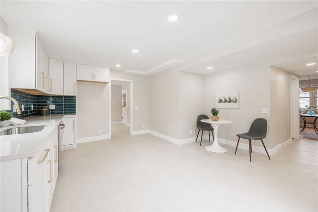 122 Astor Drive, Brighton, NY 14610