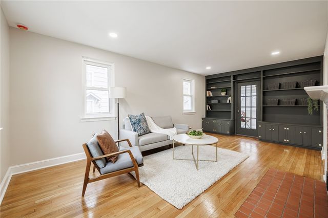 122 Astor Drive, Brighton, NY 14610