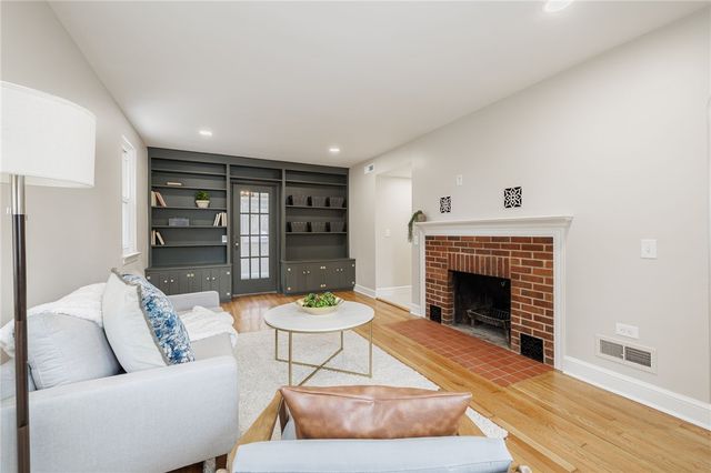 122 Astor Drive, Brighton, NY 14610