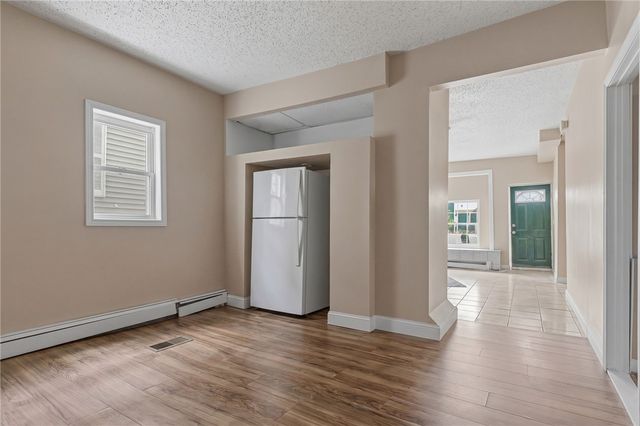 821 Potters Avenue, Providence, RI 02907