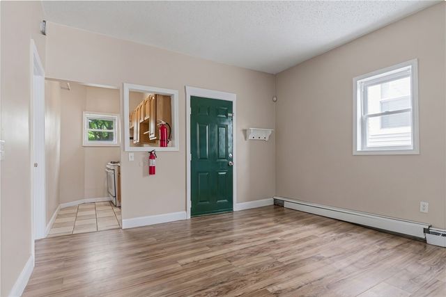821 Potters Avenue, Providence, RI 02907