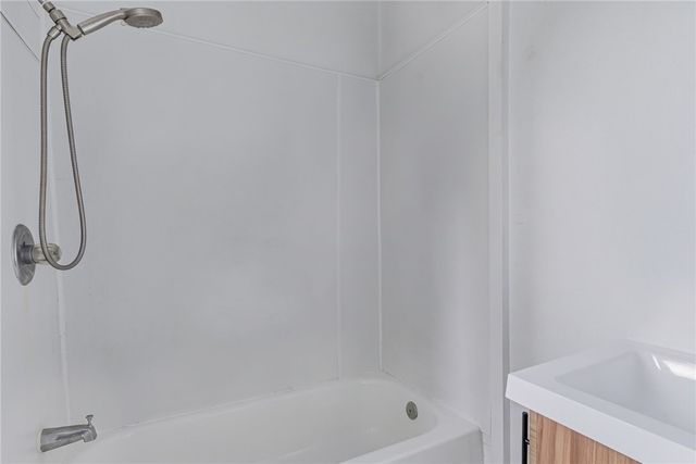821 Potters Avenue, Providence, RI 02907