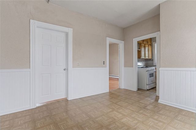 821 Potters Avenue, Providence, RI 02907