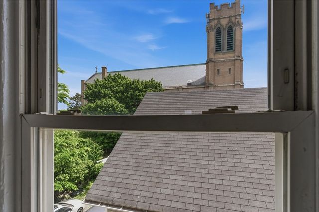 821 Potters Avenue, Providence, RI 02907