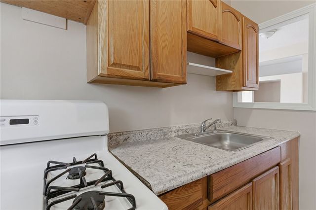 821 Potters Avenue, Providence, RI 02907