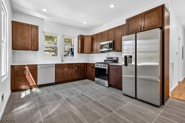 562 Tremont Ave, City Of Orange Twp., NJ 07050