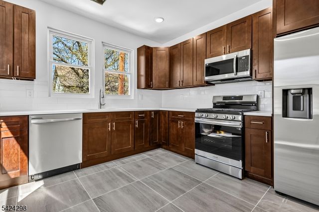 562 Tremont Ave, City Of Orange Twp., NJ 07050