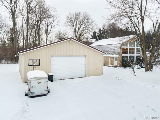 70482 Wolcott Road, Armada, MI 48005