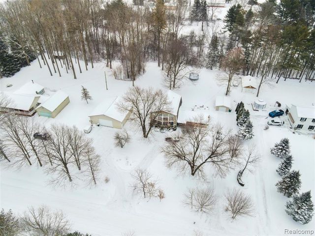 70482 Wolcott Road, Armada, MI 48005