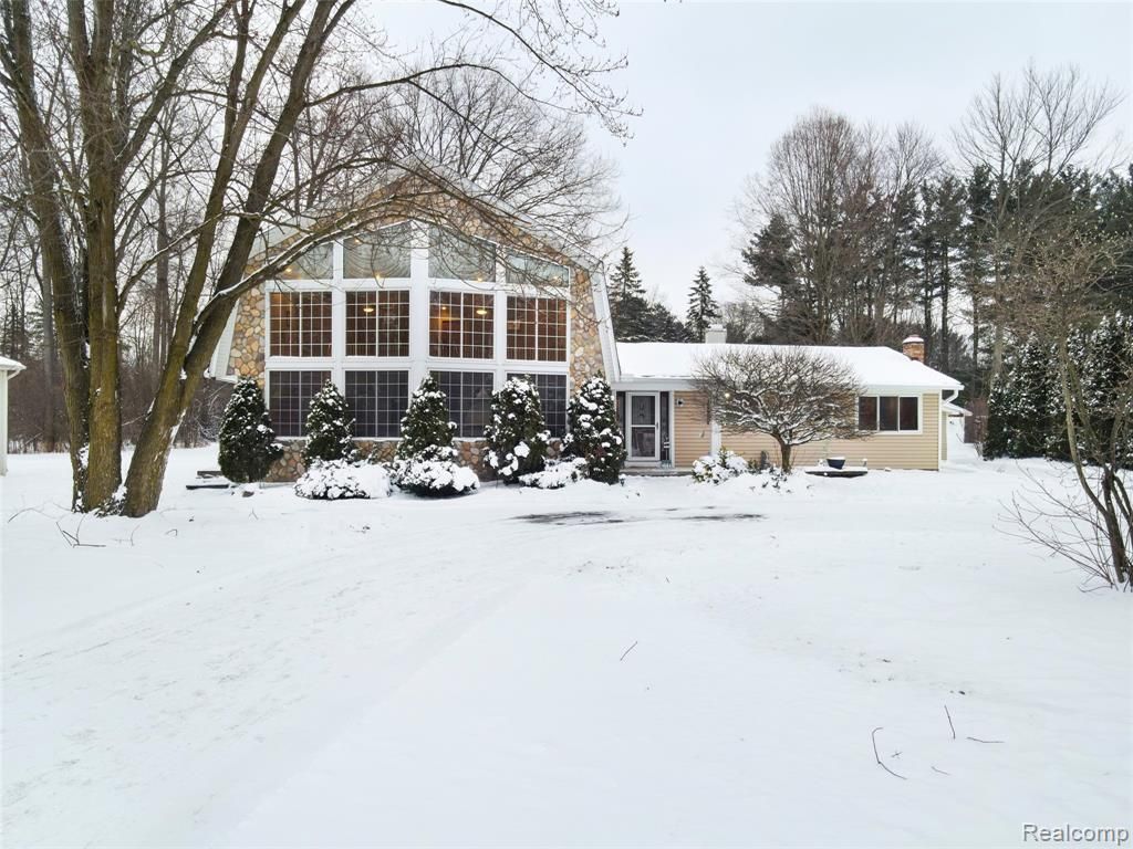 70482 Wolcott Road, Armada, MI 48005