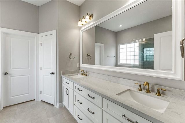 218 Debbie Lane, San Leon, TX 77539