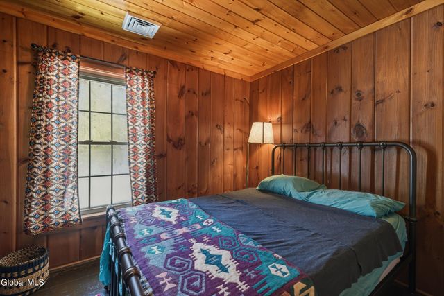 746 Howe Road, Lake Luzerne, NY 12846