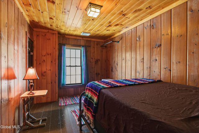 746 Howe Road, Lake Luzerne, NY 12846