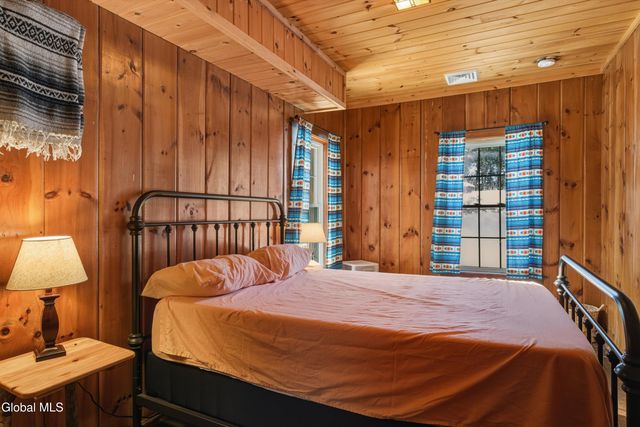 746 Howe Road, Lake Luzerne, NY 12846