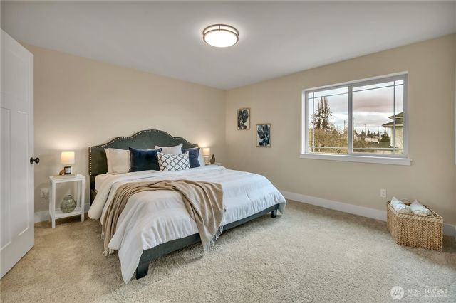 619 E 57th Street Ct, Tacoma, WA 98404