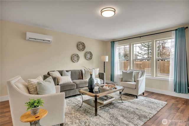 619 E 57th Street Ct, Tacoma, WA 98404