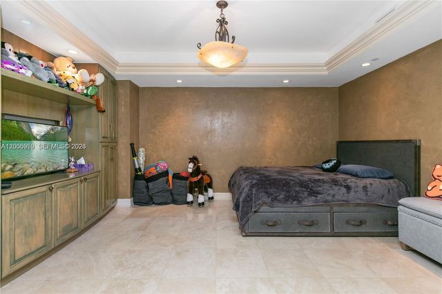20201 E Country Club Dr 1006, Aventura, FL 33180