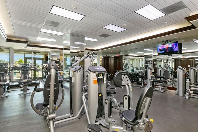 20201 E Country Club Dr 1006, Aventura, FL 33180