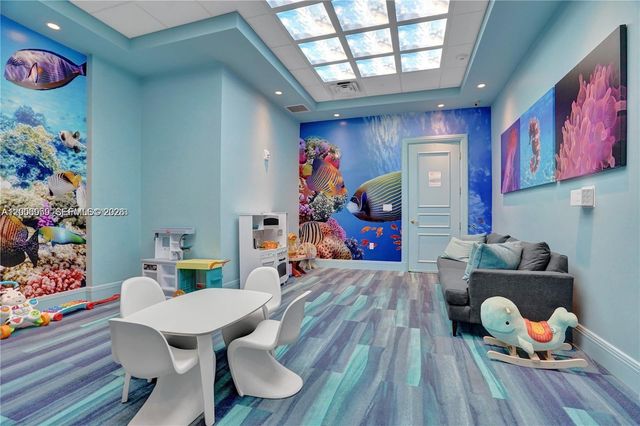 20201 E Country Club Dr 1006, Aventura, FL 33180