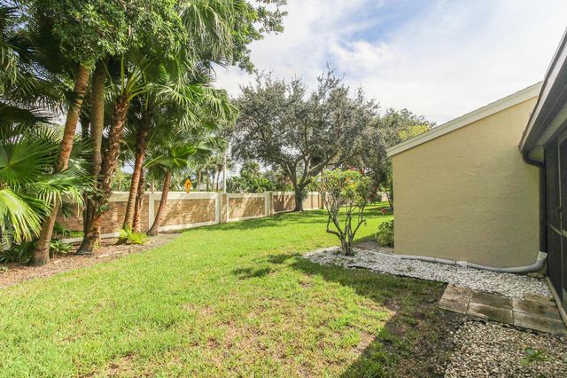 1679 SW Crossing Circle, Palm City, FL 34990
