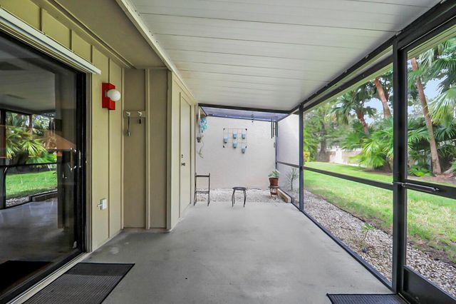 1679 SW Crossing Circle, Palm City, FL 34990