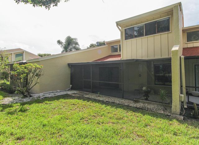 1679 SW Crossing Circle, Palm City, FL 34990