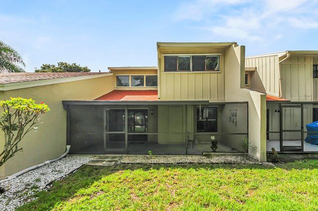 1679 SW Crossing Circle, Palm City, FL 34990