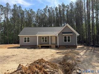 10127 Duncan Rd, Dinwiddie, VA 23803
