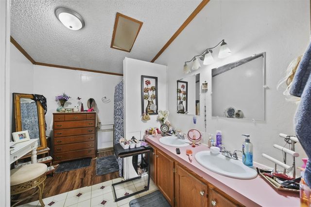 224 Ambler Drive, Brooklyn, MI 49230