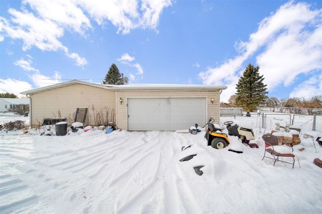 224 Ambler Drive, Brooklyn, MI 49230