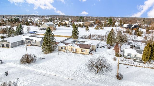 224 Ambler Drive, Brooklyn, MI 49230