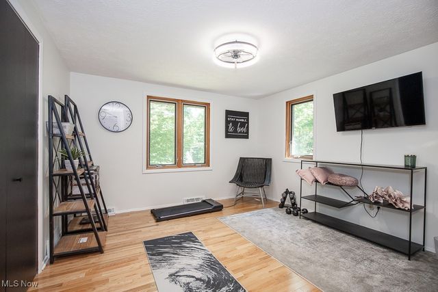 4280 Som Center Road, Moreland Hills, OH 44022