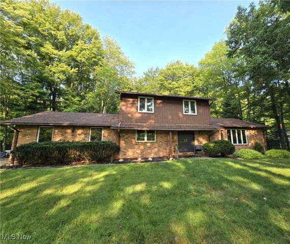 4280 Som Center Road, Moreland Hills, OH 44022