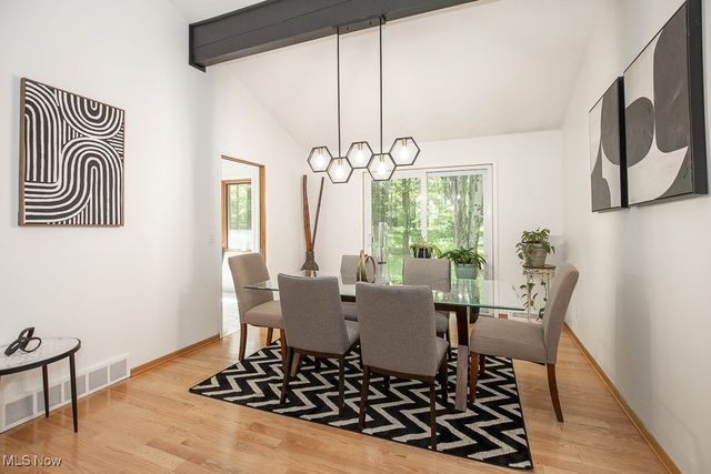 4280 Som Center Road, Moreland Hills, OH 44022